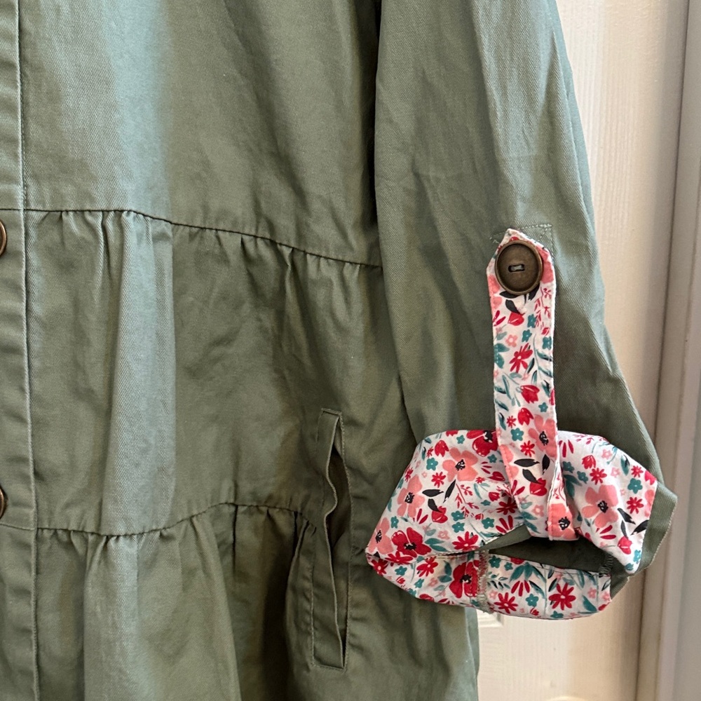 MATILDA JANE Wilderness Rain
Jacket / Floral Lining - Picture 9 of 14